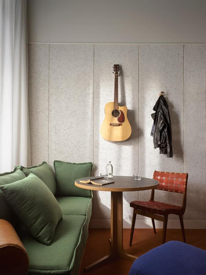 Ace Hotel Sydney Exterior photo A room at the Standard East Village