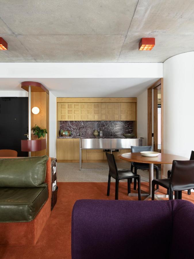 Ace Hotel Sydney Exterior photo The interior of a typical apartment